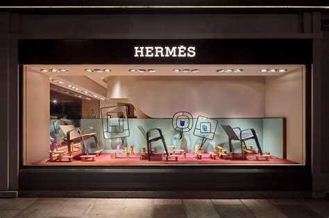 hermes vitrines|hermes website.